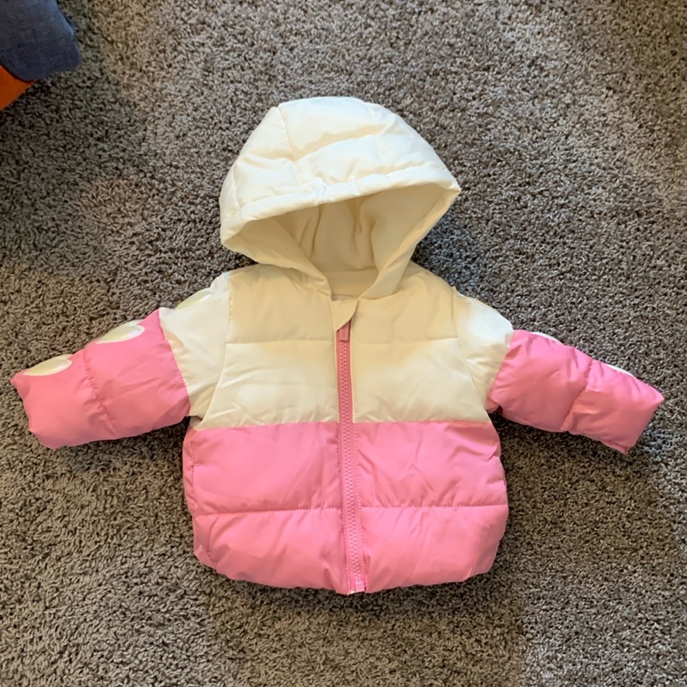 Old Navy Baby Pink and White Puffer Coat 0-3 Month EUC